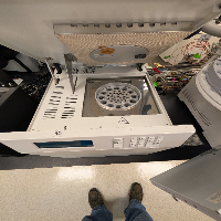Agilent 7890 Gas Chromatograph with G1888 Headspace Sampler image 1